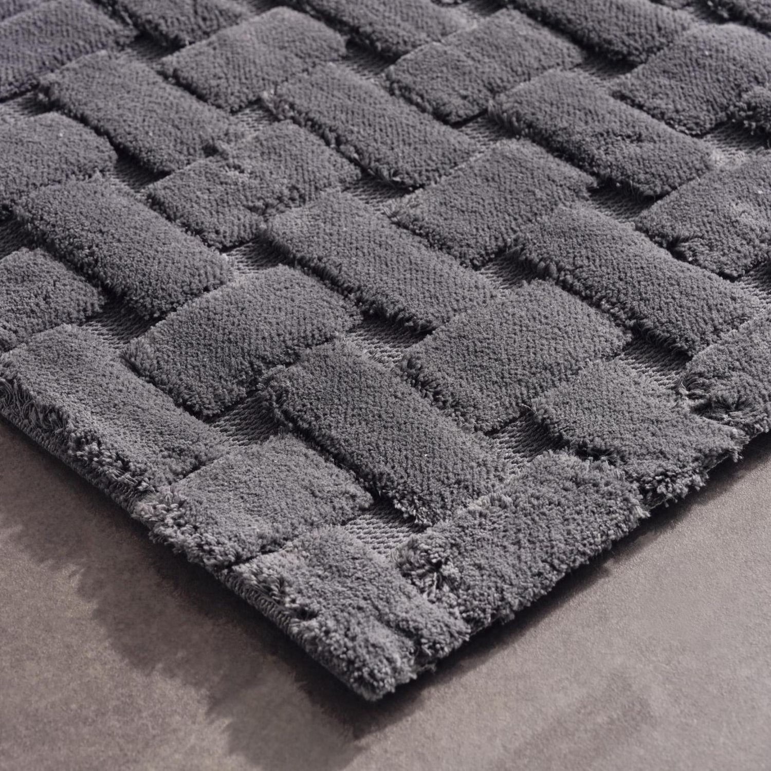 Luxurious Dark Grey Jacquard Bathmat - 70x120 cm, Soft & Absorbent Bathroom Rug