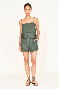 TRACK SHORT EM VERDE FOSSIL