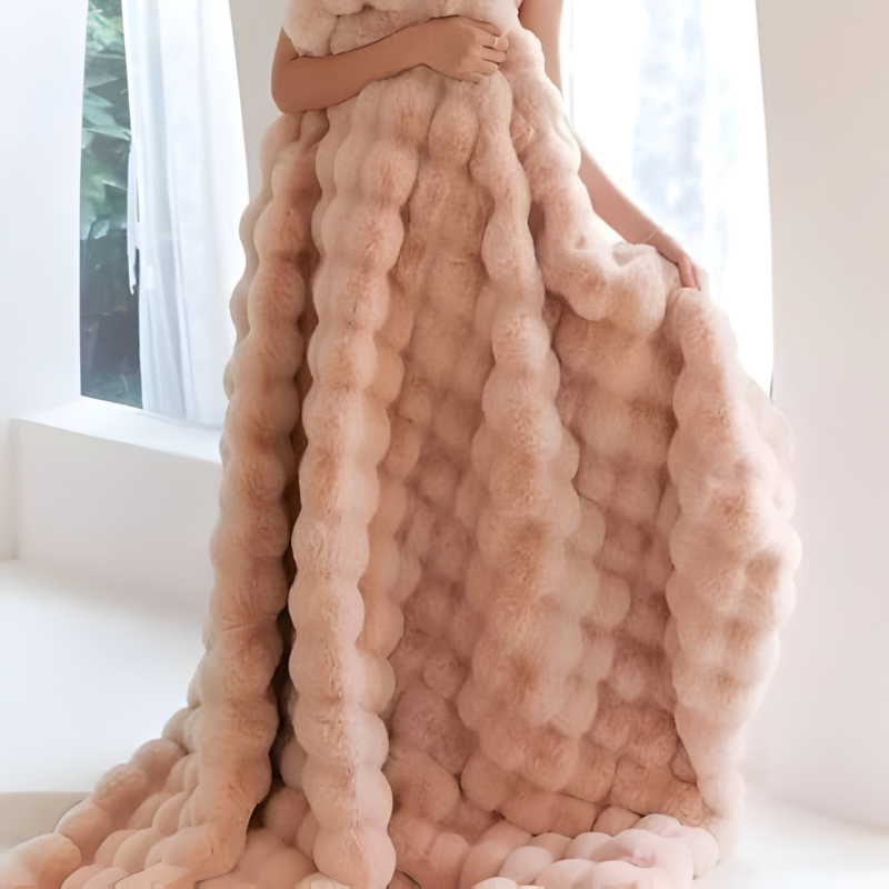 Luxurious All-Season Blanket with Elegant Design - Perfect for Year-Round Comfort