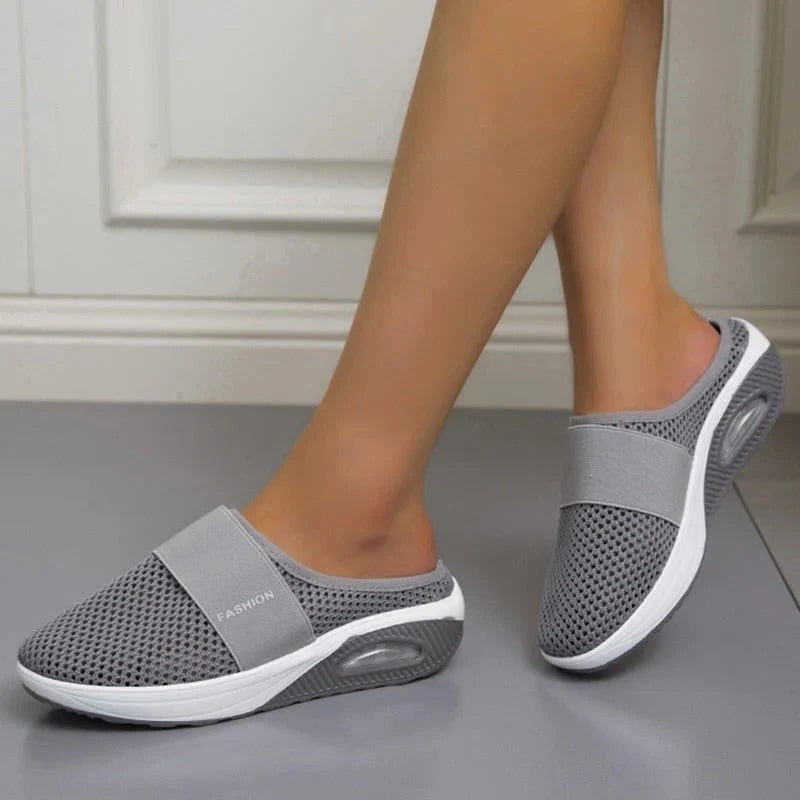 Ultra-Soft Comfort Slippers for All-Day Wear - Cozy, Lightweight, and Stylish House Shoes