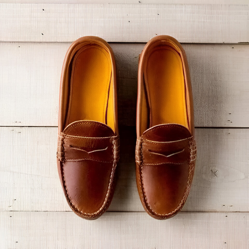 Women's Retro PU Leather Low Heel Slip-On Loafers - Stylish & Comfortable Casual Footwear