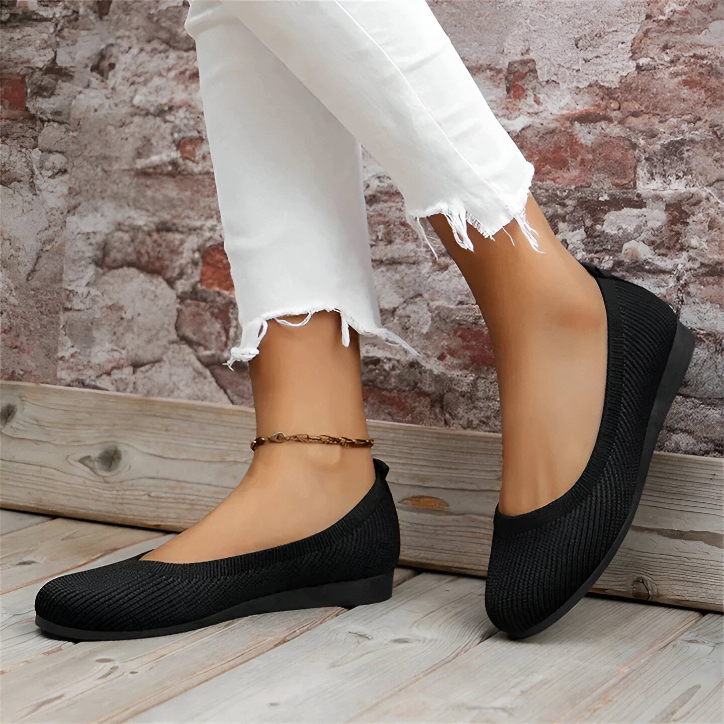 Women's Arch Fit Slip-On Comfort Shoes - Supportive & Stylish Footwear for All-Day Wear