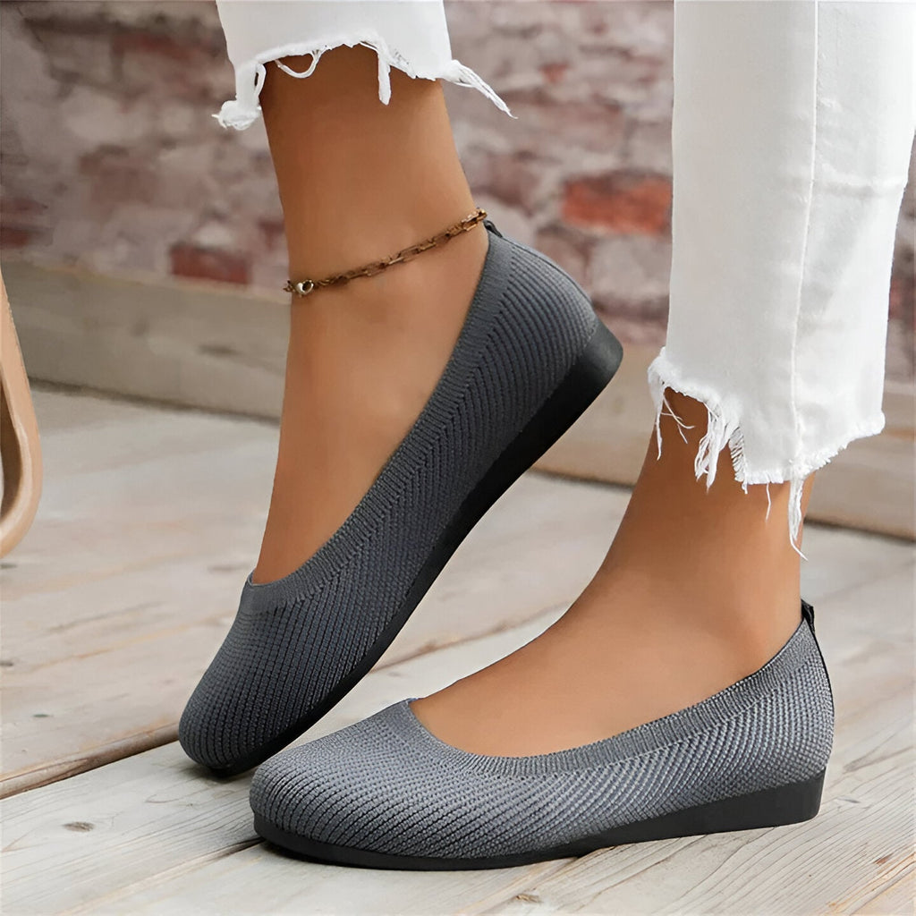 Women's Arch Fit Slip-On Comfort Shoes - Supportive & Stylish Footwear for All-Day Wear