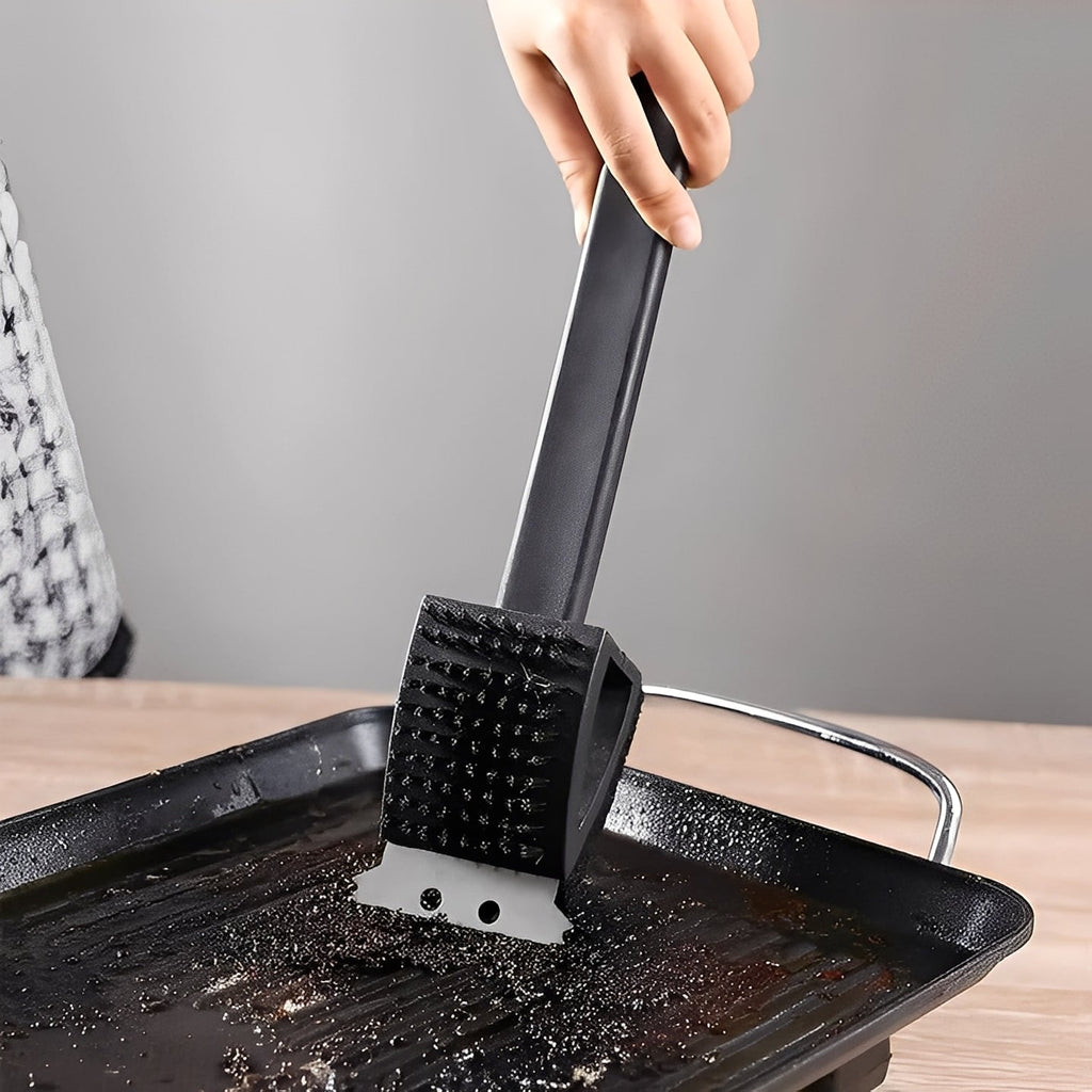 3-in-1 Grill Cleaning Brush with Durable Bristles, Heavy-Duty Scraper, and Soft Sponge - Perfect for BBQ & Grill Maintenance