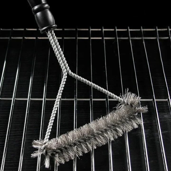 Premium BBQ Grill Cleaning Brush - Durable Stainless Steel Bristles for Effortless Grilling Maintenance