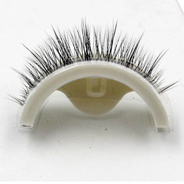 Self-Adhesive Eyelashes - Washable & Reusable, Easy Application for Stunning Lashes