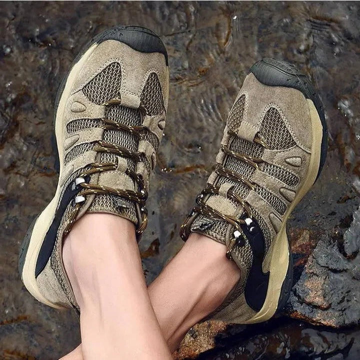 Women's Outdoor Hiking Shoes - Durable Leather Mesh Upper for Comfort and Performance