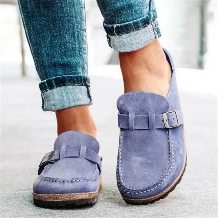 Women's Adjustable Buckle Strap Closed Toe Clogs - Comfortable & Stylish Footwear