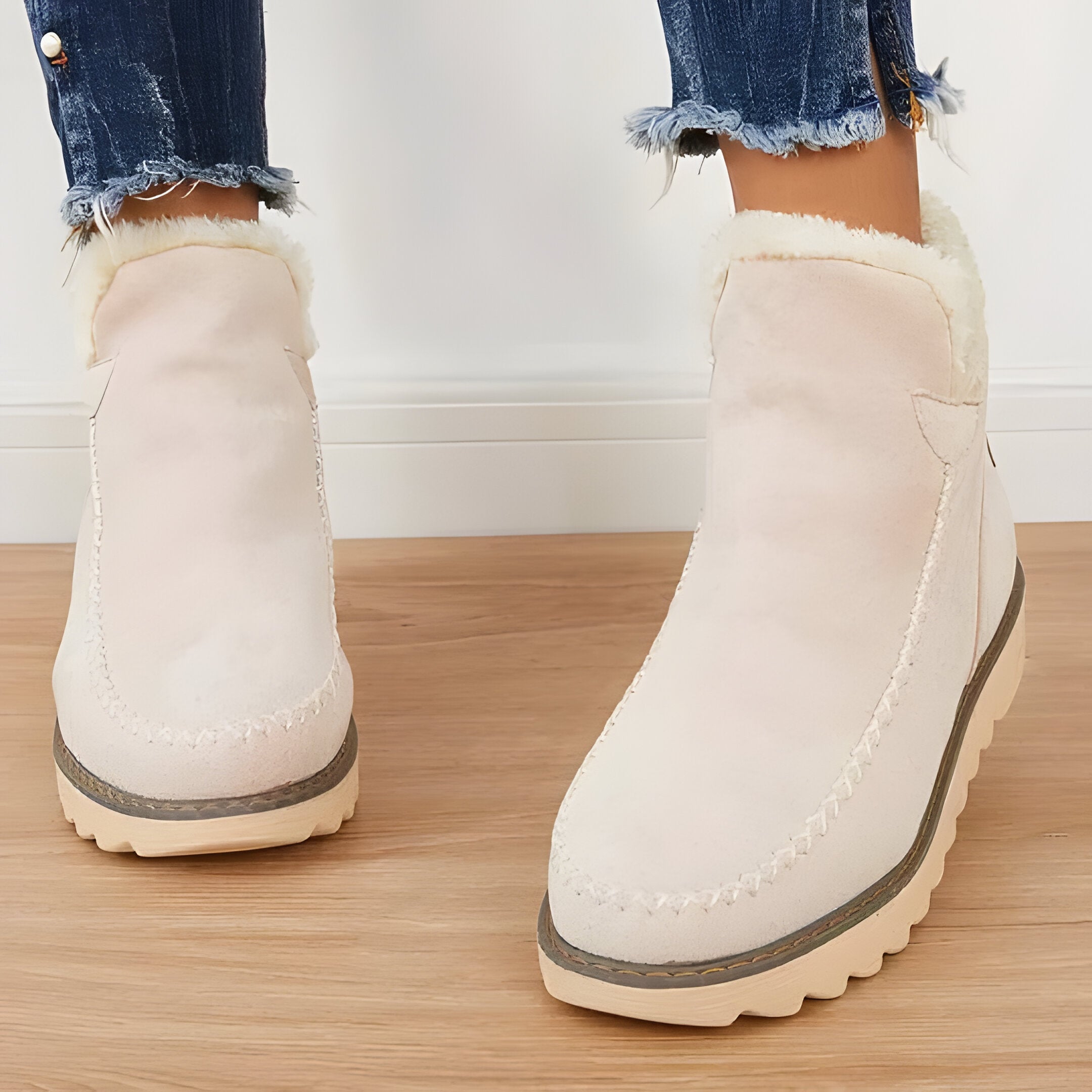 Fur-Lined Slip-On Ankle Boots for Women - Cozy & Stylish Winter Footwear