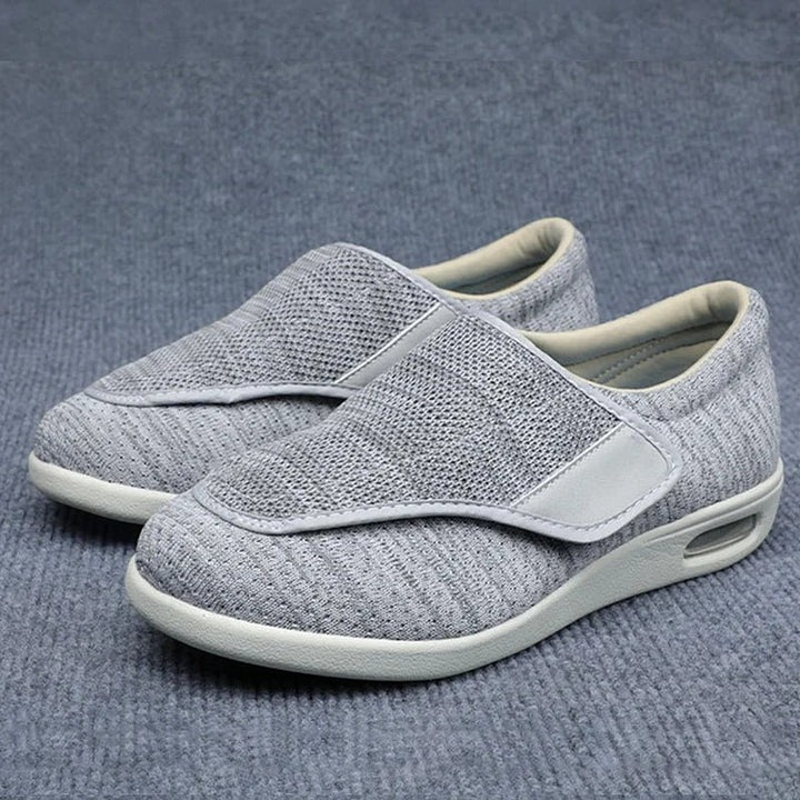 Women's Comfortable Wide Toe Box Shoes with Removable Foam Insoles for Enhanced Support and Fit