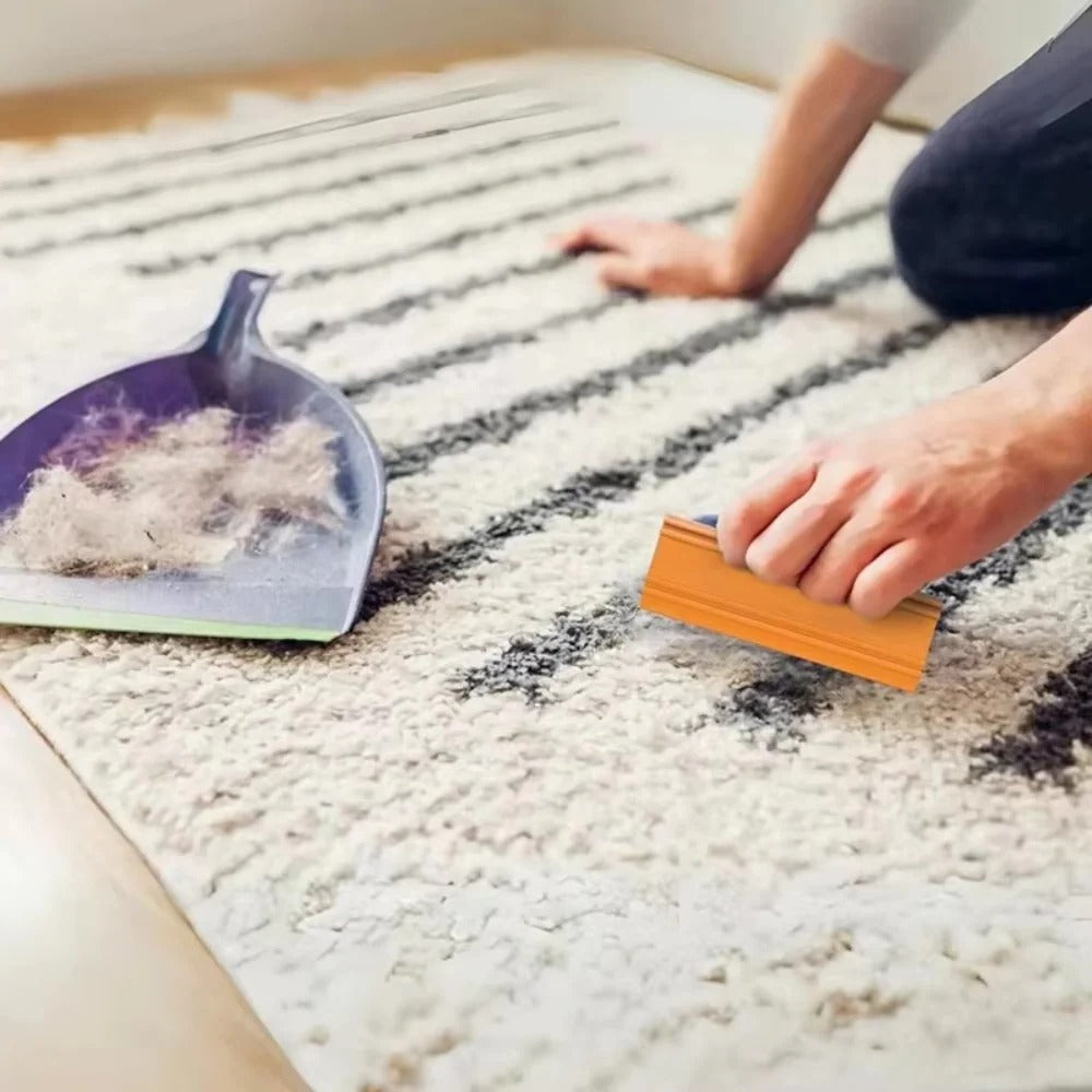Portable Pet Hair Remover Scraper for Carpets & Furniture - Effective & Easy to Use