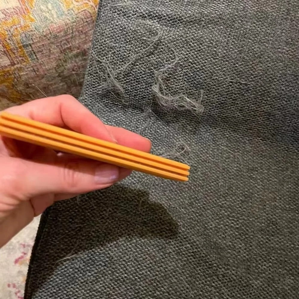 Portable Pet Hair Remover Scraper for Carpets & Furniture - Effective & Easy to Use