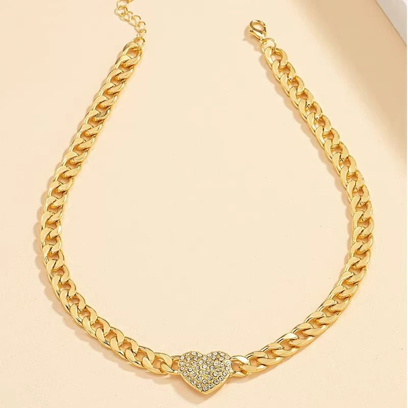 Elegant Crystal Heart Charm Choker Necklace with Stylish Cuban Chain - Perfect Gift for Her