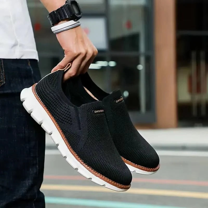 Men's & Women's Slip-On Running Shoes - Breathable Knitted Textile Upper for Comfort & Performance