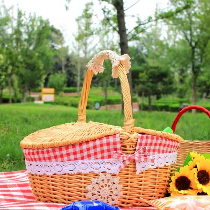 Premium Woven Willow Picnic Basket with Removable Cotton Liner - Perfect for Outdoor Adventures