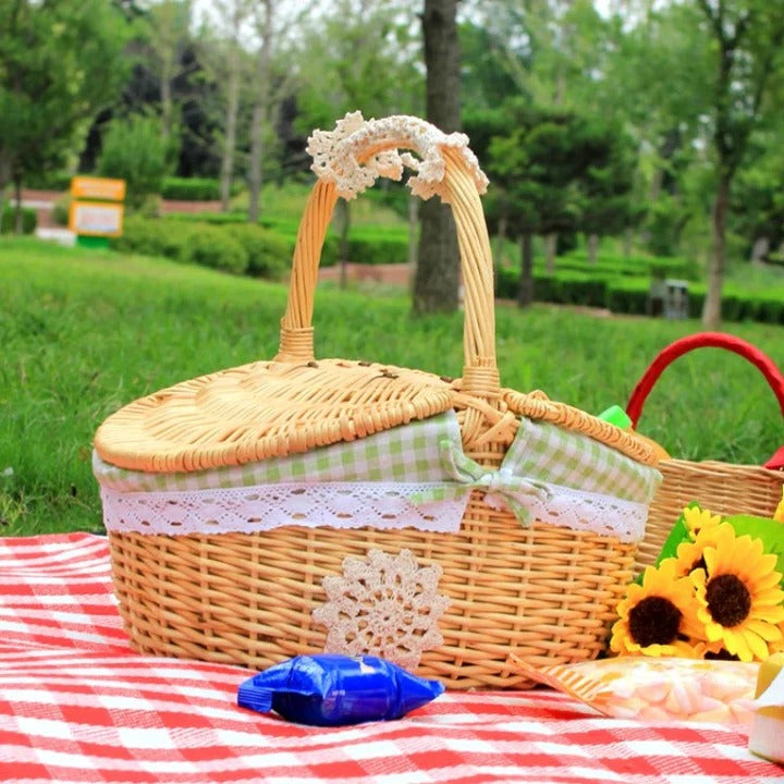 Premium Woven Willow Picnic Basket with Removable Cotton Liner - Perfect for Outdoor Adventures