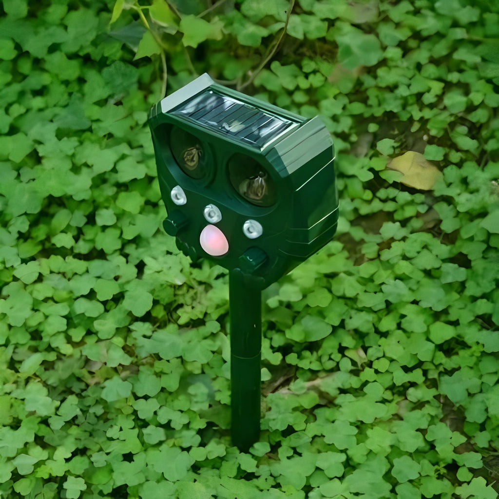 Solar-Powered Ultrasonic Snake Deterrent with Advanced Motion Sensor Technology - Eco-Friendly Outdoor Repellent