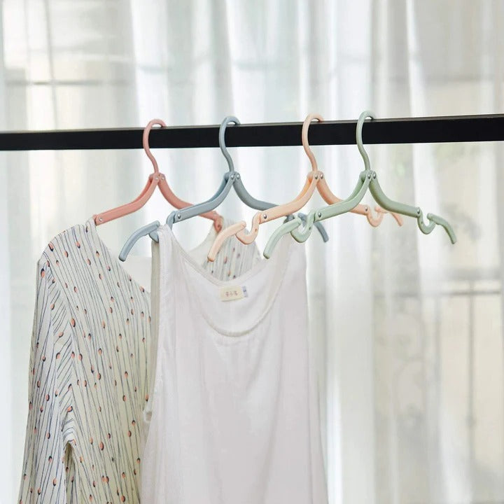 Compact Portable Foldable Travel Clothes Hanger - Space-Saving Garment Organizer for Easy Packing
