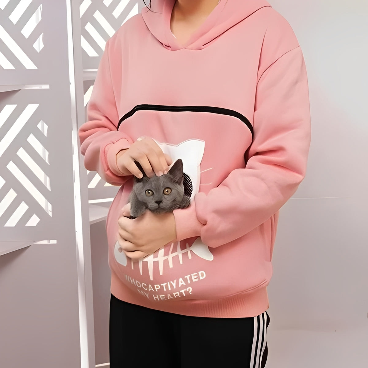 Cozy Cat Lover Hoodie with Cuddle Pouch for Pets - Perfect for Snuggling and Style!