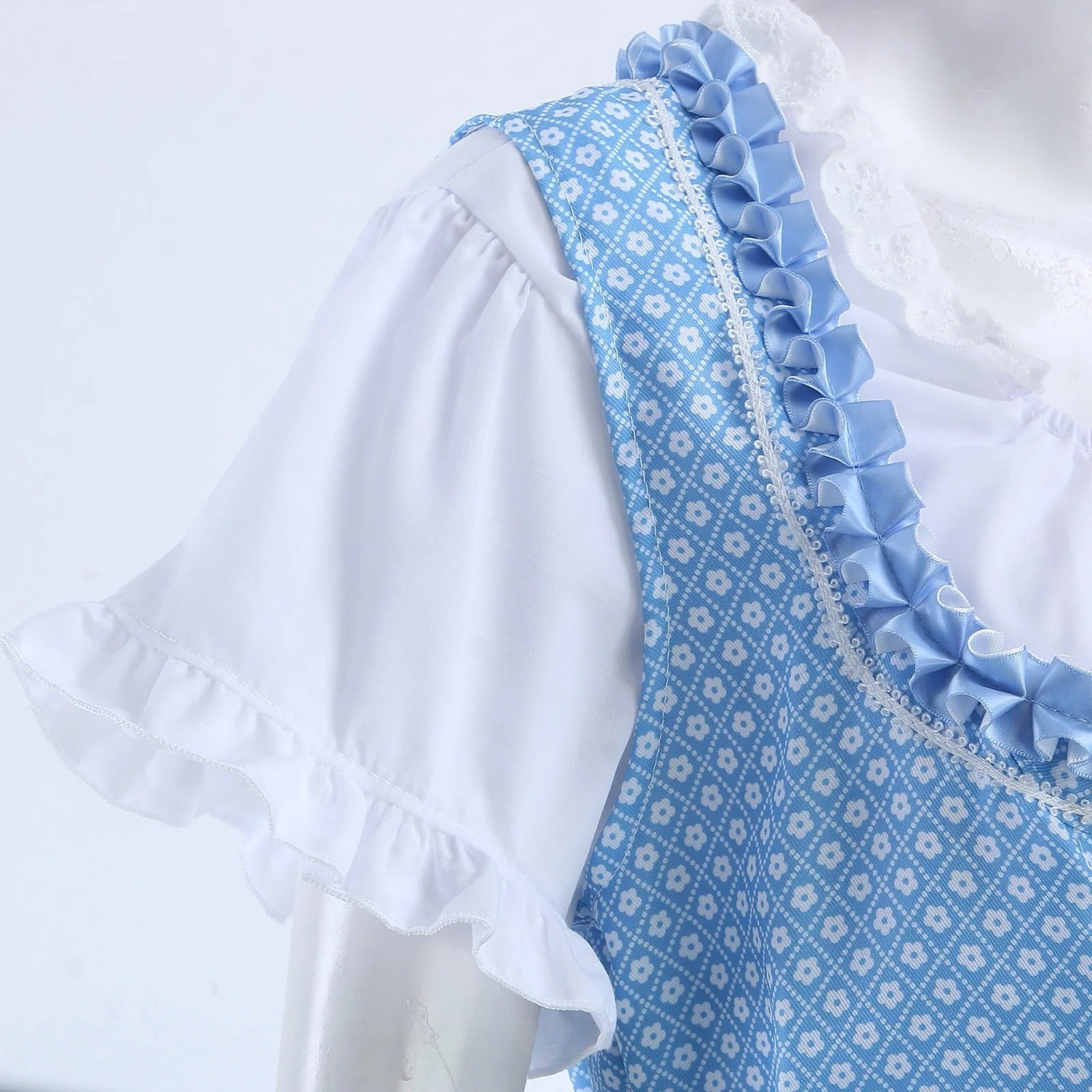 Authentic Bavarian Oktoberfest Dress for Women - Traditional Dirndl Costume for Festive Celebrations