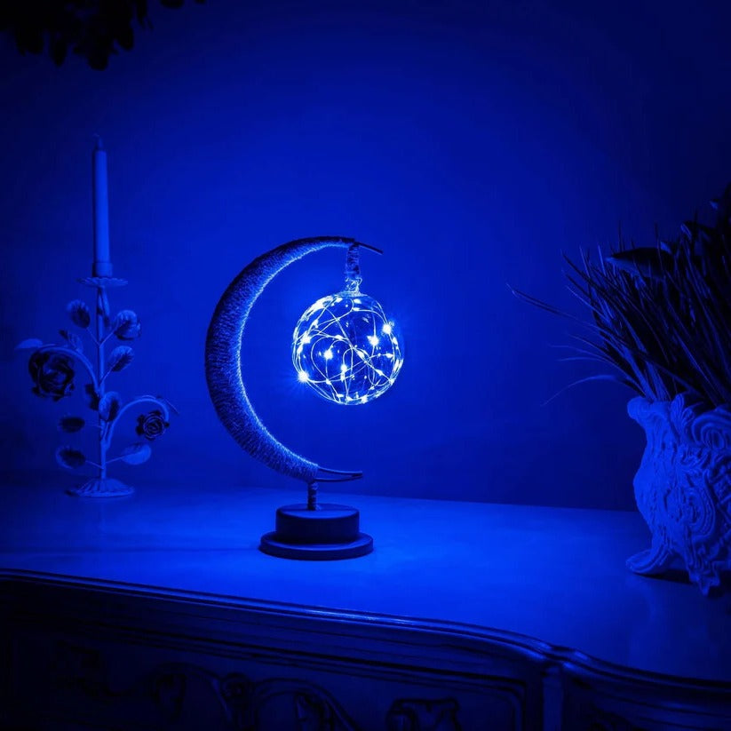 Realistic 3D Moon Lamp - Detailed Celestial Surface Design for Home Decor & Night Light