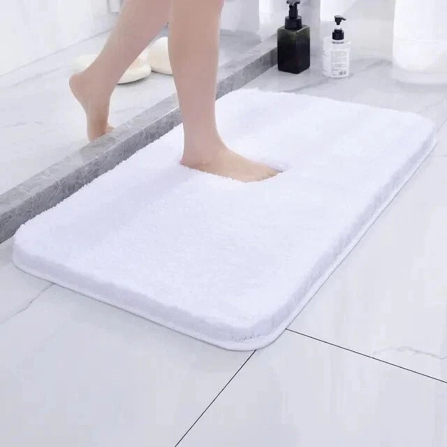 Luxurious Faux Fur Bathroom Rug with Non-Slip Grip & Plush Cushioning - Soft, Stylish, and Durable