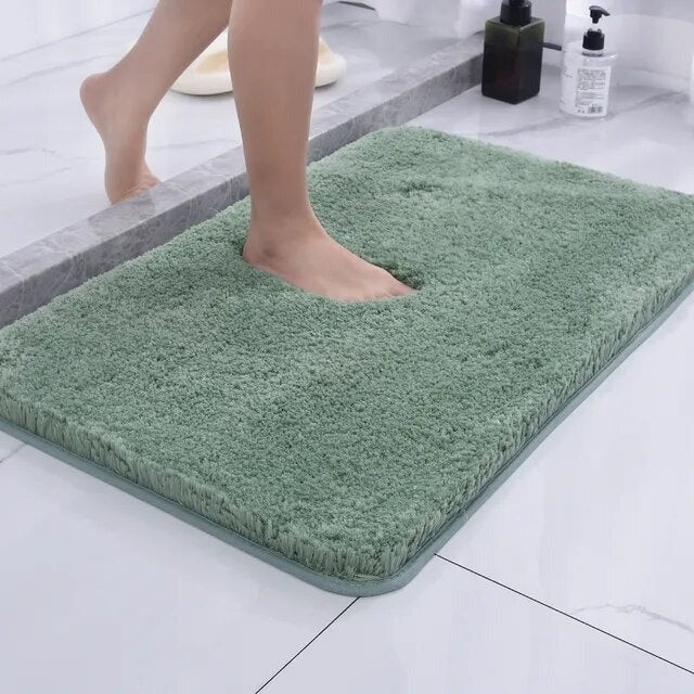 Luxurious Faux Fur Bathroom Rug with Non-Slip Grip & Plush Cushioning - Soft, Stylish, and Durable