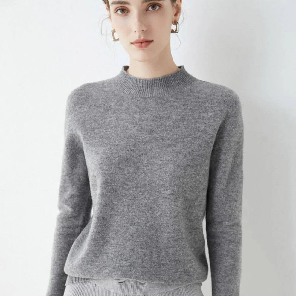 Luxurious Women's Cashmere Knit Pullover Sweater - Perfect for Cold Weather Comfort