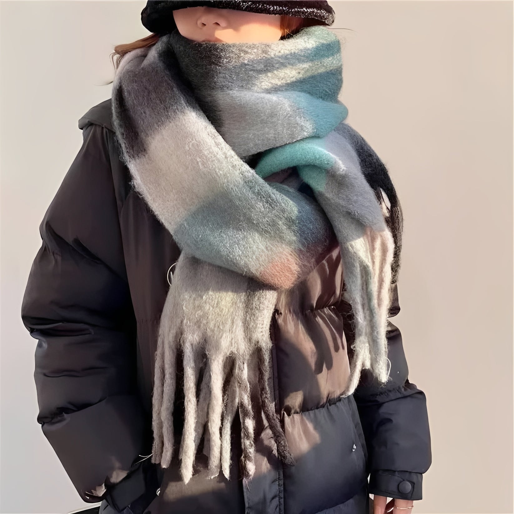Luxurious Women's Cashmere Scarf - Lightweight Winter Wrap for Ultimate Comfort and Style