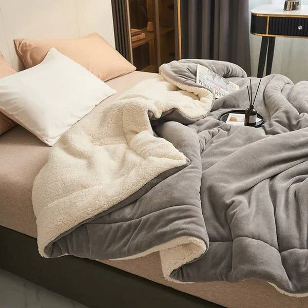 Ultra-Soft Plush Fleece Throw Blanket - Cozy Blanket for Couch & Bed - Perfect for Home Decor & Warmth