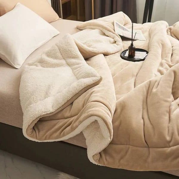 Ultra-Soft Plush Fleece Throw Blanket - Cozy Blanket for Couch & Bed - Perfect for Home Decor & Warmth