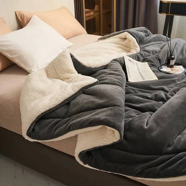 Ultra-Soft Plush Fleece Throw Blanket - Cozy Blanket for Couch & Bed - Perfect for Home Decor & Warmth