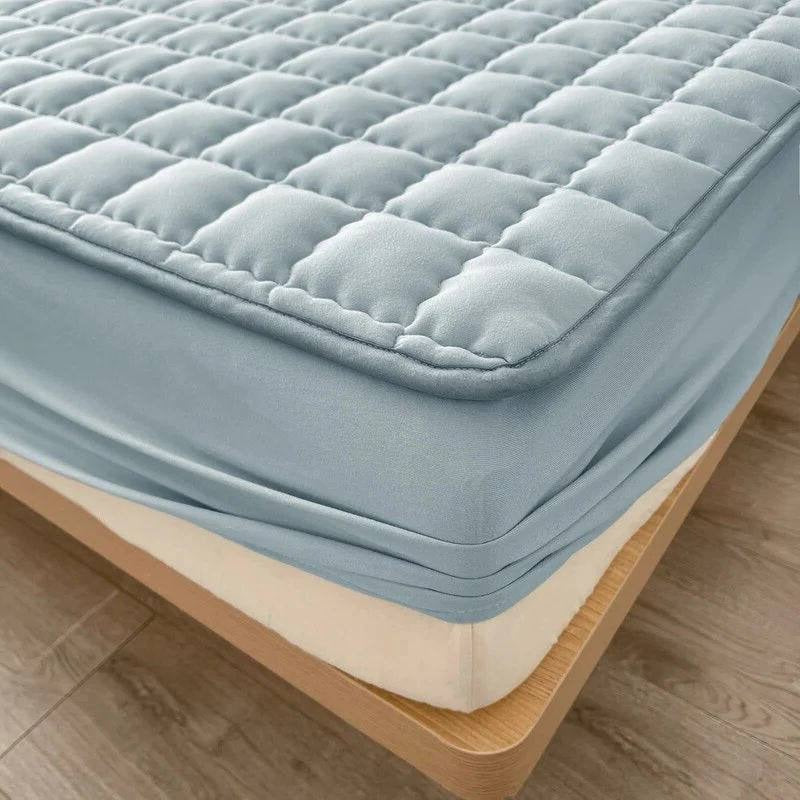 Premium Deep Pocket Waterproof Mattress Protector with Quilted Layer for Ultimate Comfort & Protection