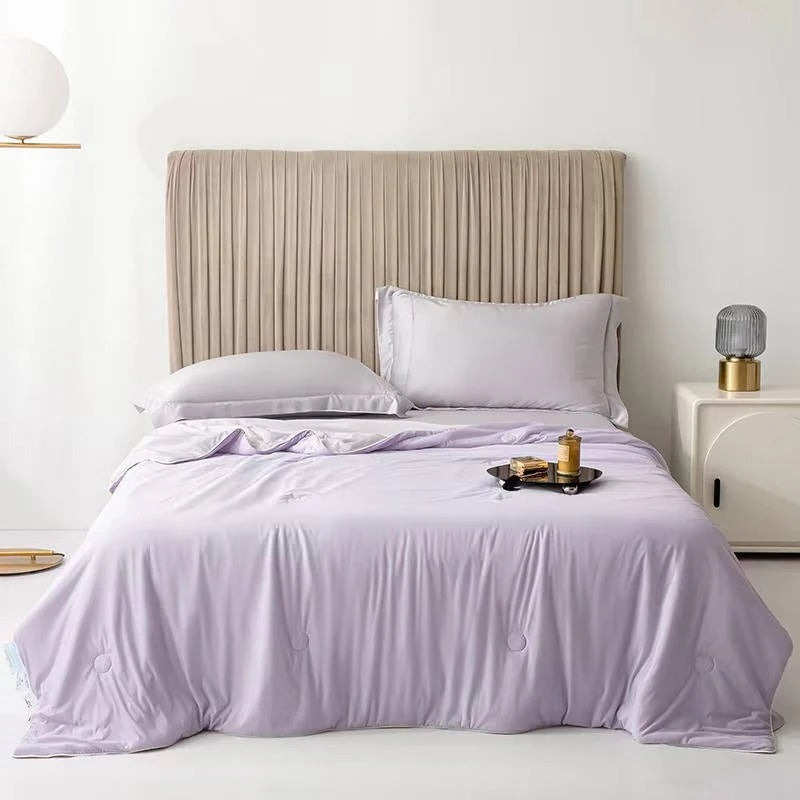 Ultra-Lightweight Summer Cooling Blanket - Breathable Ice Silk Fabric for Maximum Comfort