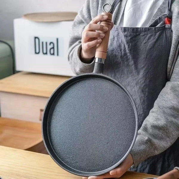 Versatile Cast Iron Griddle Pan for Perfect Pancakes - Compatible with Gas & Induction Cooktops