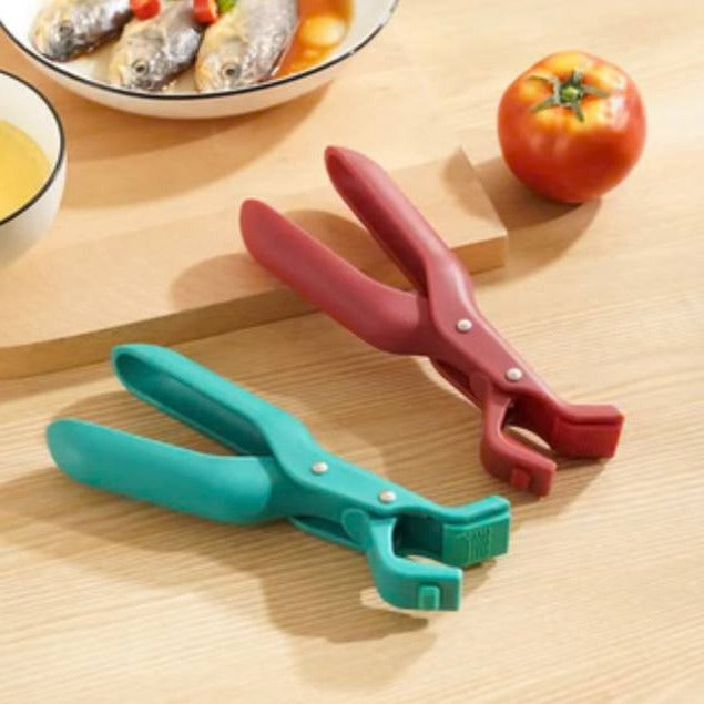 Non-Slip Silicone Oven Grip Pad - Heat-Resistant Kitchen Tool for Safe Hot Cookware Handling