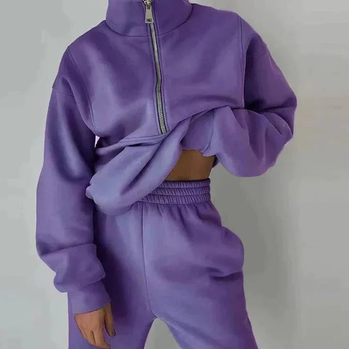 Women's Slim Fit Athletic Set - Moisture-Wicking Gym Outfit for Everyday Casual Wear