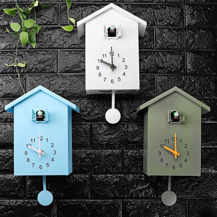 Elegant Bird Accent Wall Clock with Adjustable Sound – Decorative Timepiece for Home Decor