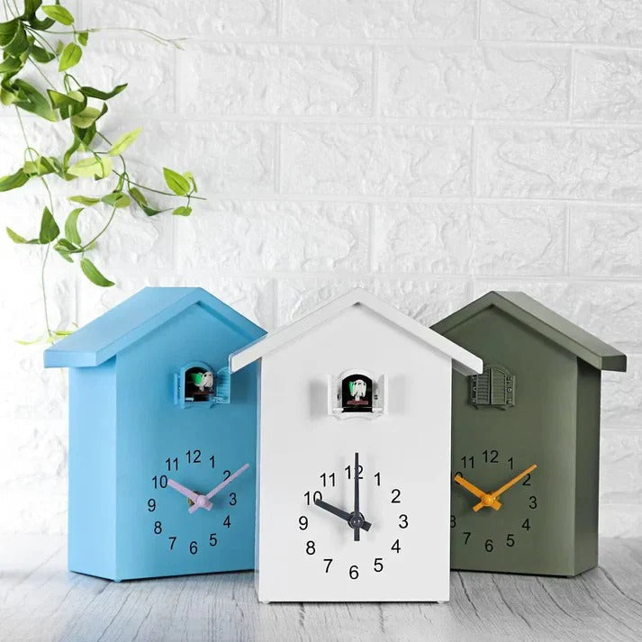 Elegant Bird Accent Wall Clock with Adjustable Sound – Decorative Timepiece for Home Decor