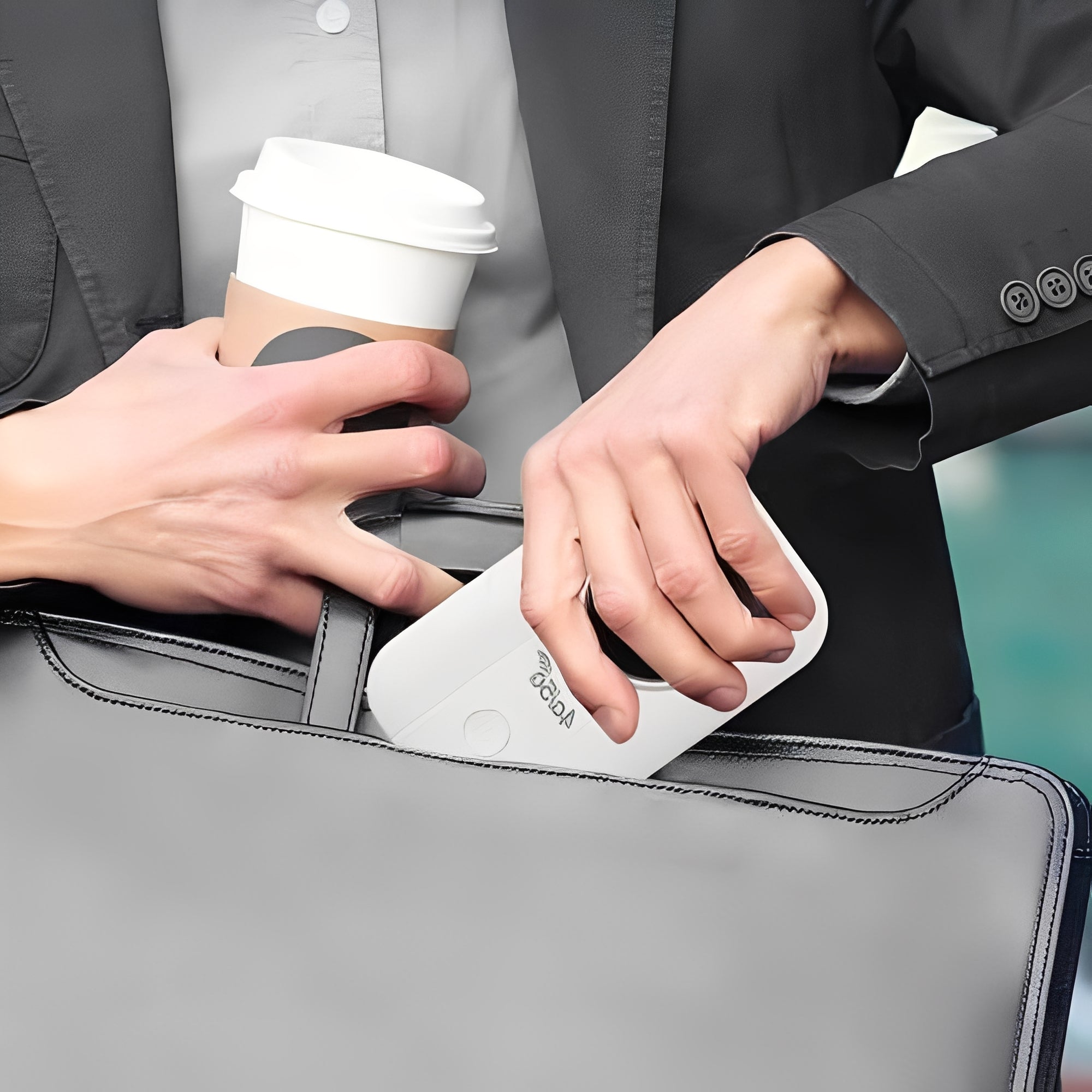 Compact Mini Wireless Router - Portable Travel WiFi Access Point for Seamless Internet Connectivity