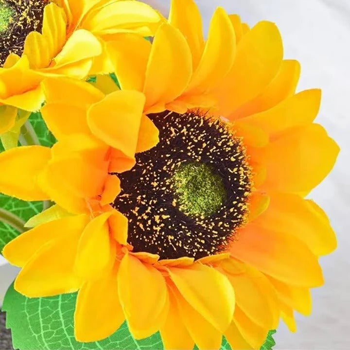 USB Rechargeable Adjustable LED Sunflower Lamp - Perfect for Home Decor & Night Lighting