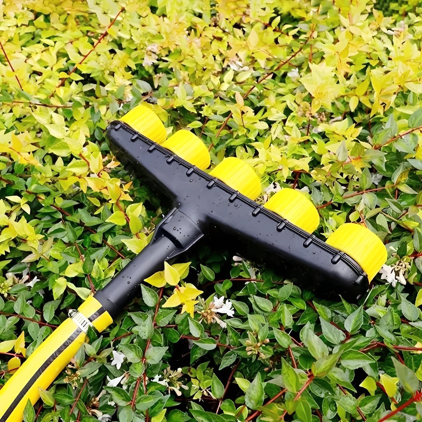 Versatile Garden Hose Nozzle Attachment - Adjustable Spray Patterns for Efficient Watering & Cleaning