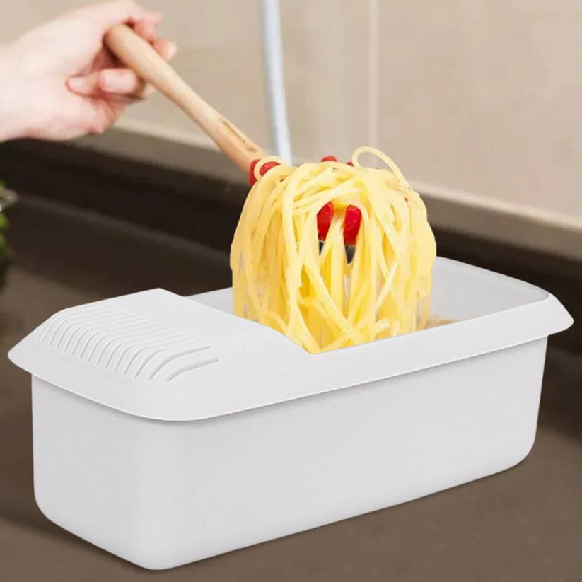 Microwave Pasta Cooker with Built-In Strainer & Easy-Grip Handles – Perfect for Quick & Convenient Cooking