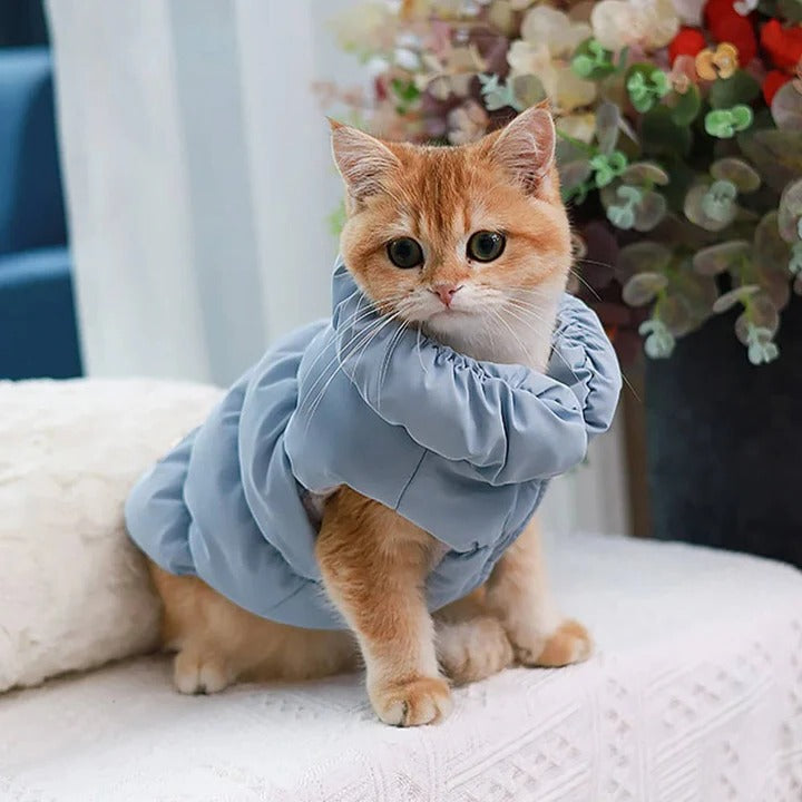 Winter Jacket for Dogs and Cats with Built-in Leash Ring - Warm, Stylish, and Functional Pet Outerwear
