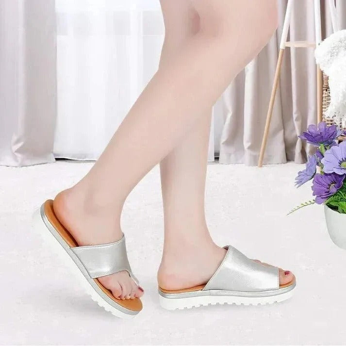 Women's Suede Platform Sandals with Thick Sole & Toe Ring Strap - Stylish & Comfortable Footwear