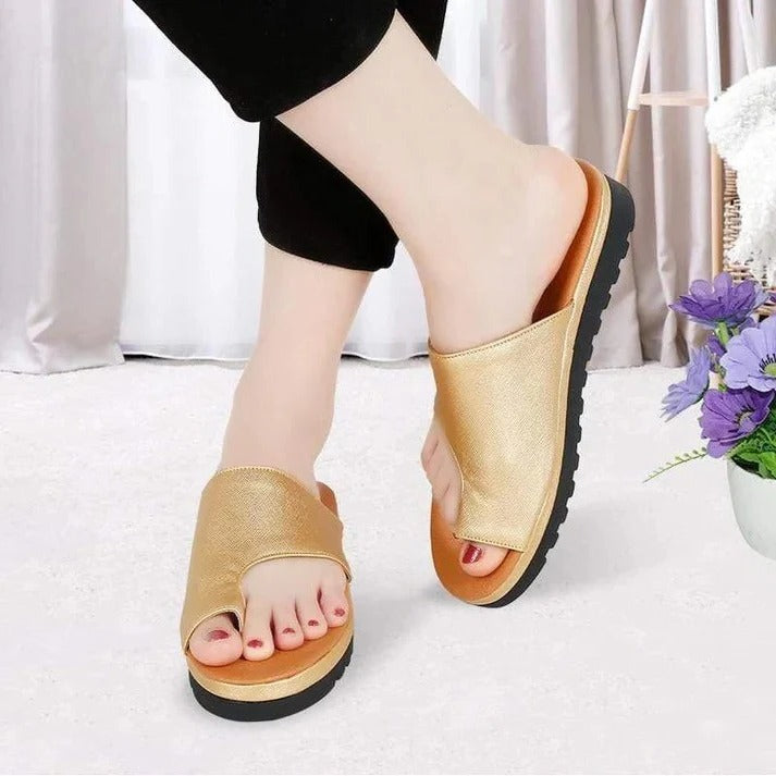 Women's Suede Platform Sandals with Thick Sole & Toe Ring Strap - Stylish & Comfortable Footwear
