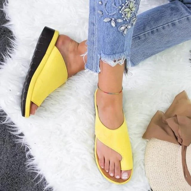 Women's Suede Platform Sandals with Thick Sole & Toe Ring Strap - Stylish & Comfortable Footwear