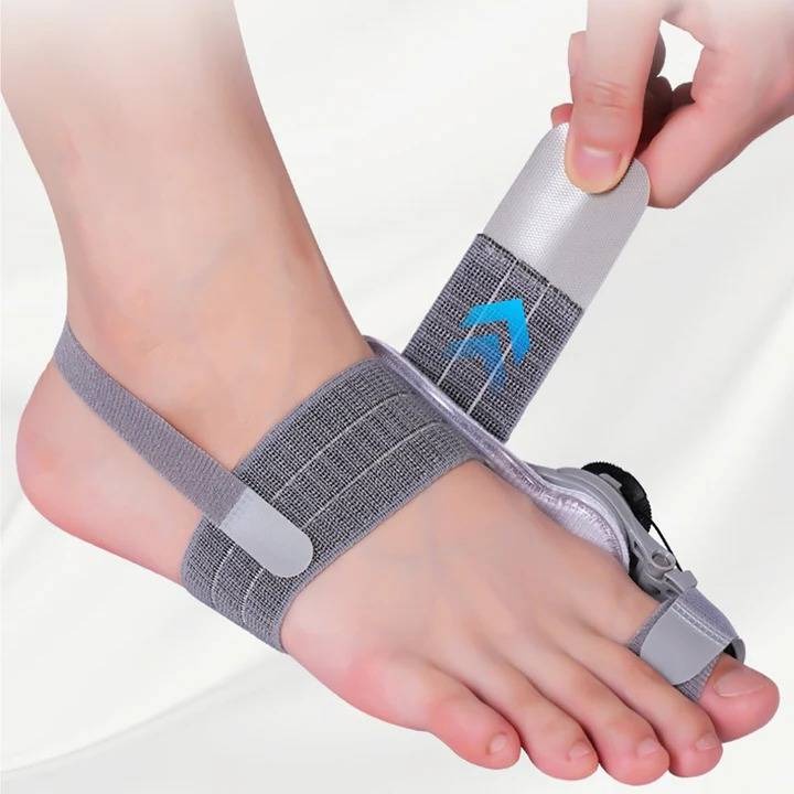 Adjustable Toe Spacer for Optimal Foot Alignment & Comfort Support