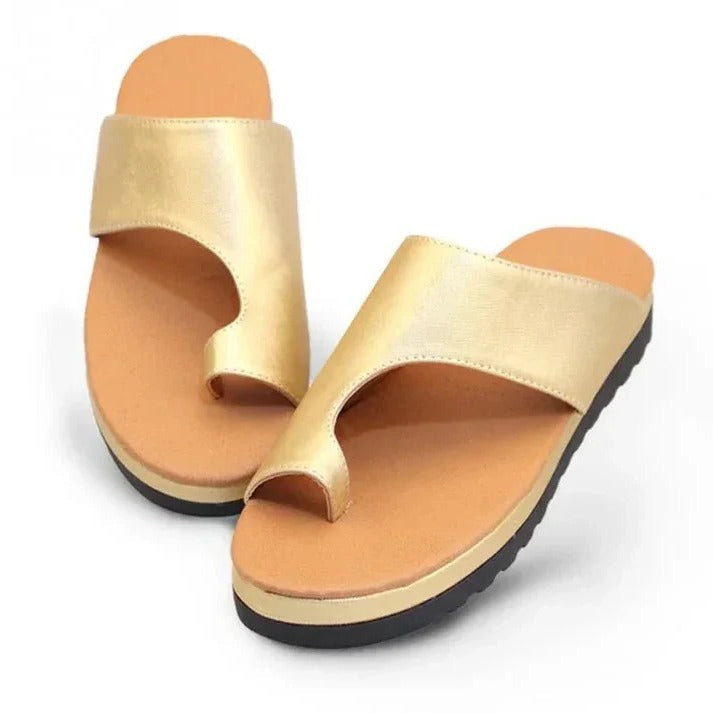 Women's Suede Platform Sandals with Thick Sole & Toe Ring Strap - Stylish & Comfortable Footwear