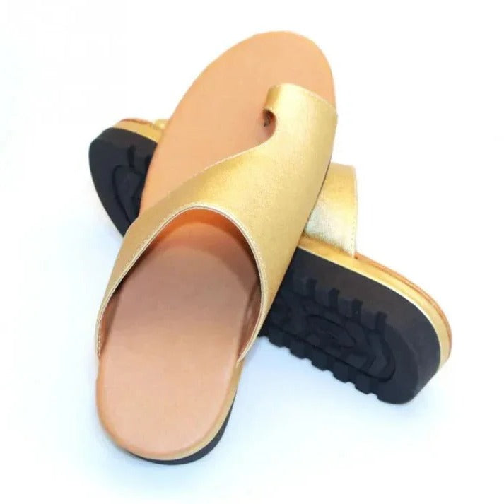 Women's Suede Platform Sandals with Thick Sole & Toe Ring Strap - Stylish & Comfortable Footwear